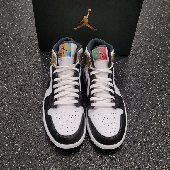 Air Jordan 1 Mid SE White Black Heat Reactive Men’ - Picture 2 of 9